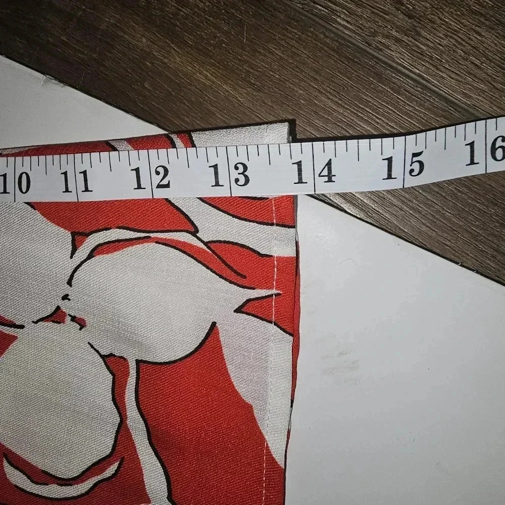 J.O.A Los Angeles Red and White 100% Linen Skort - Picture 12 of 15